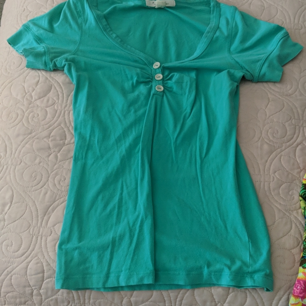 Top with Buttons
